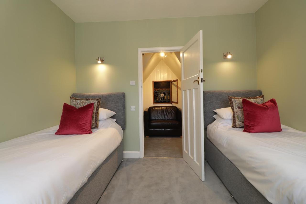 Leeds Castle Stable Courtyard Bed And Breakfast Maidstone Exterior foto