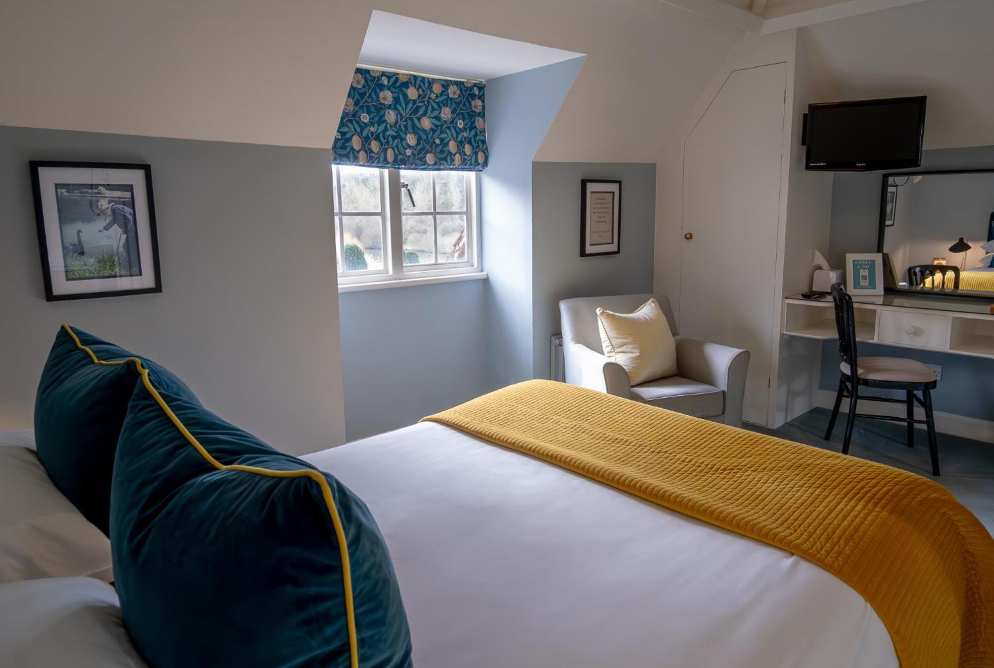 Leeds Castle Stable Courtyard Bed And Breakfast Maidstone Exterior foto