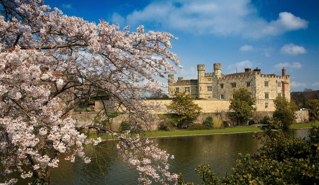 Leeds Castle Stable Courtyard Bed And Breakfast Maidstone Exterior foto