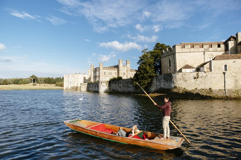 Leeds Castle Stable Courtyard Bed And Breakfast Maidstone Exterior foto